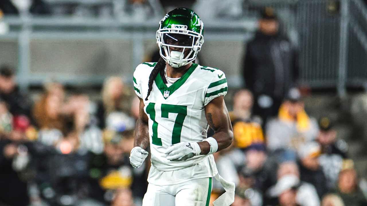 “Steelers spoil Davante Adams’ Jets debut”