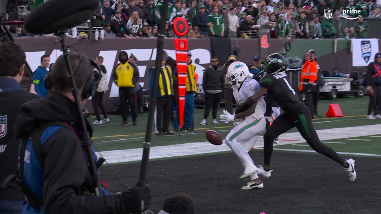 Highlight Sauce Gardner's Tight Coverage vs. Tyreek Hill Results in