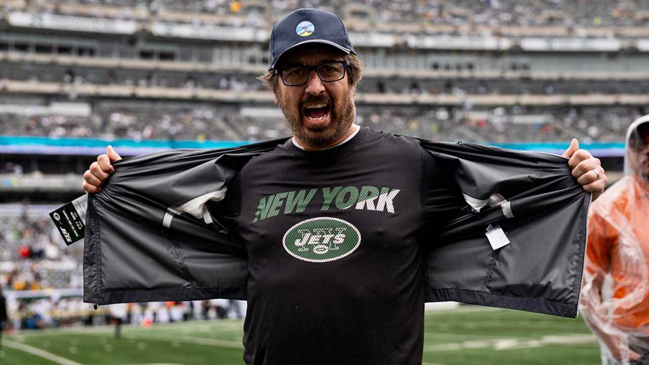 Gallery | Celebrity Photos from Jets vs Packers at MetLife Stadium