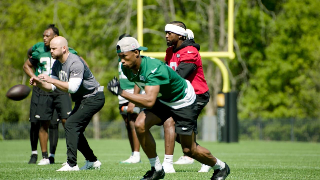 Highlight | Tyrod Taylor Goes Deep to Garrett Wilson During Workouts