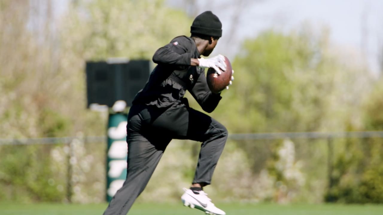 Highlight | Sauce Gardner Drills During the Offseason Program