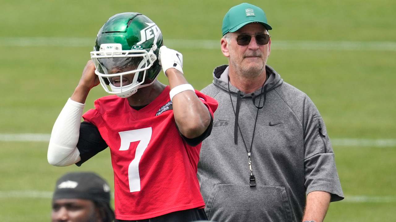 Frank Reich Likes What He's Seen This Spring of Jets Offense and QB Geno Smith