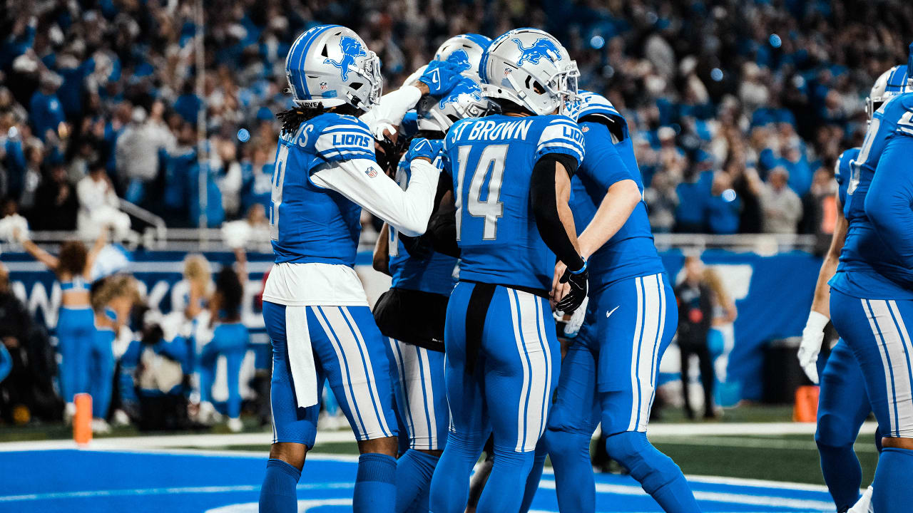 Lions Vs. Rams Wild Card Photos