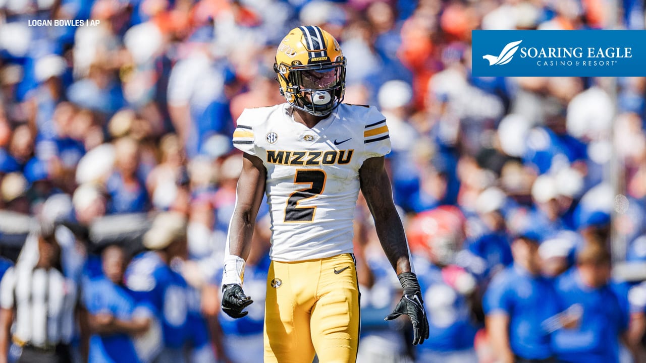 Ennis Rakestraw Jr. photos