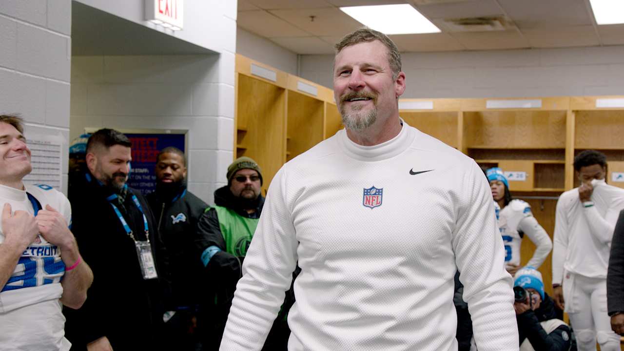Lions at Bears: Locker room celebration