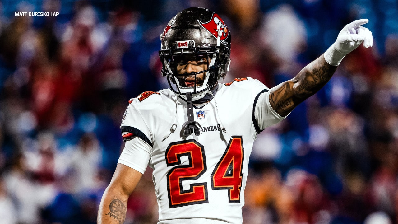 Detroit Lions acquire CB Carlton Davis III via trade with Tampa Bay ...