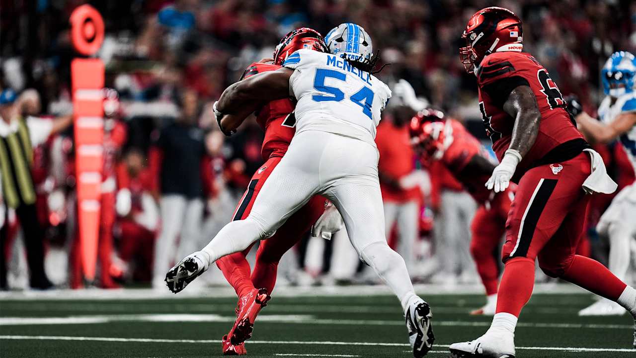 NOTEBOOK: D-line answers Campbell's challenge in SNF win over Texans
