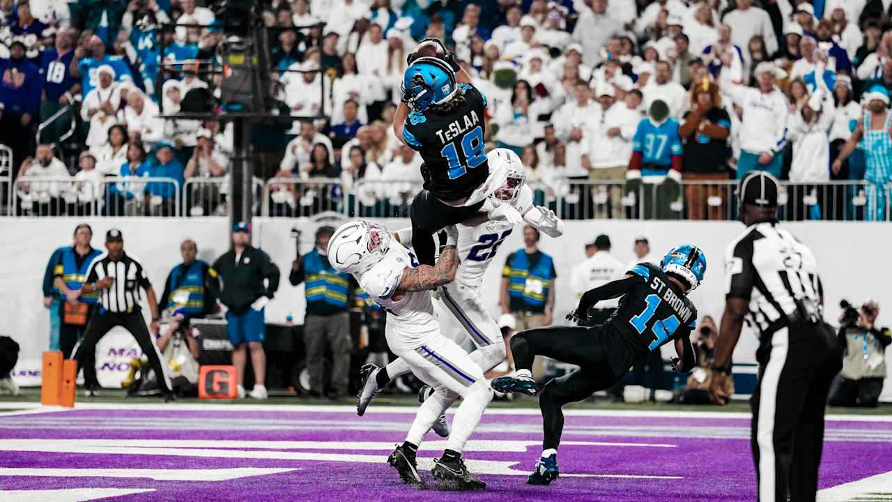 HIGHLIGHT: 52-yard gain! St. Brown races around Rams for big-time