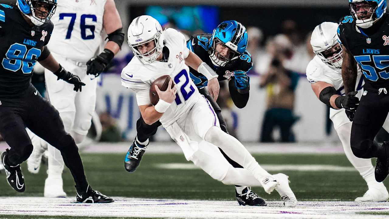 Lions vs. Vikings: Locker room celebration