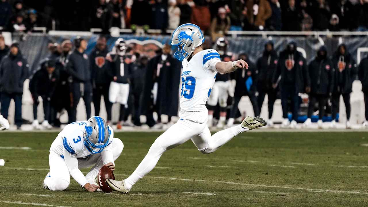 HIGHLIGHT: Bates hits 42-yard walk-off field goal