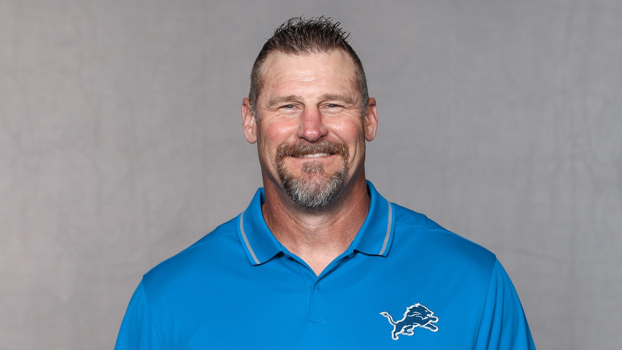 "SH0CKING: ‘Everyone’s Against Me!’ – Detroit Lions’ Dan Campbell Sobs Uncontrollably in Explosive Announcement That’ll Leave You Speechless!" - TXD