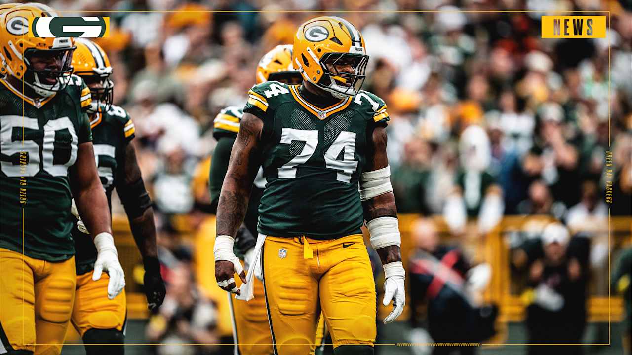 Elgton Jenkins is starting to 'own the center position'