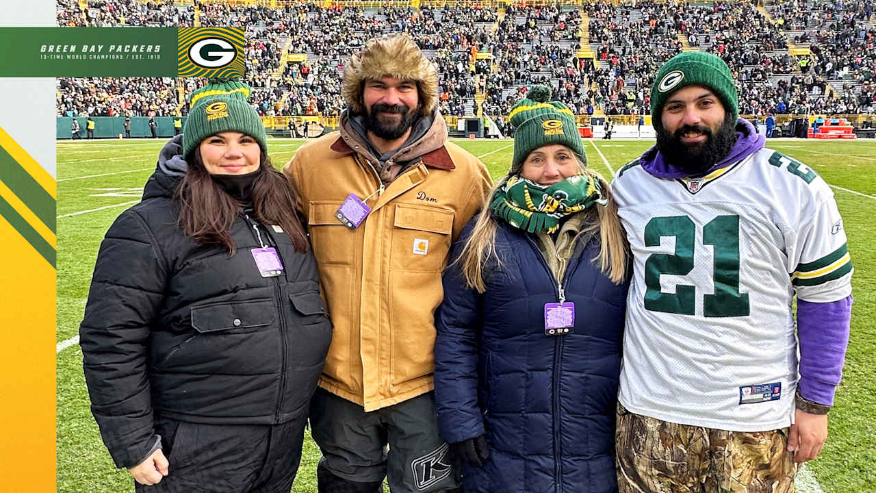 Packers, Network Health honored mother and son during Sunday's game against the Bears