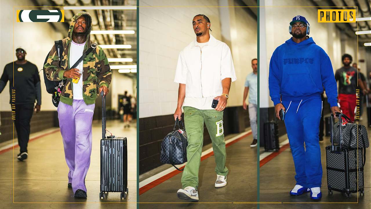 Arrival Photos: Packers walk into the stadium for matchup against Browns