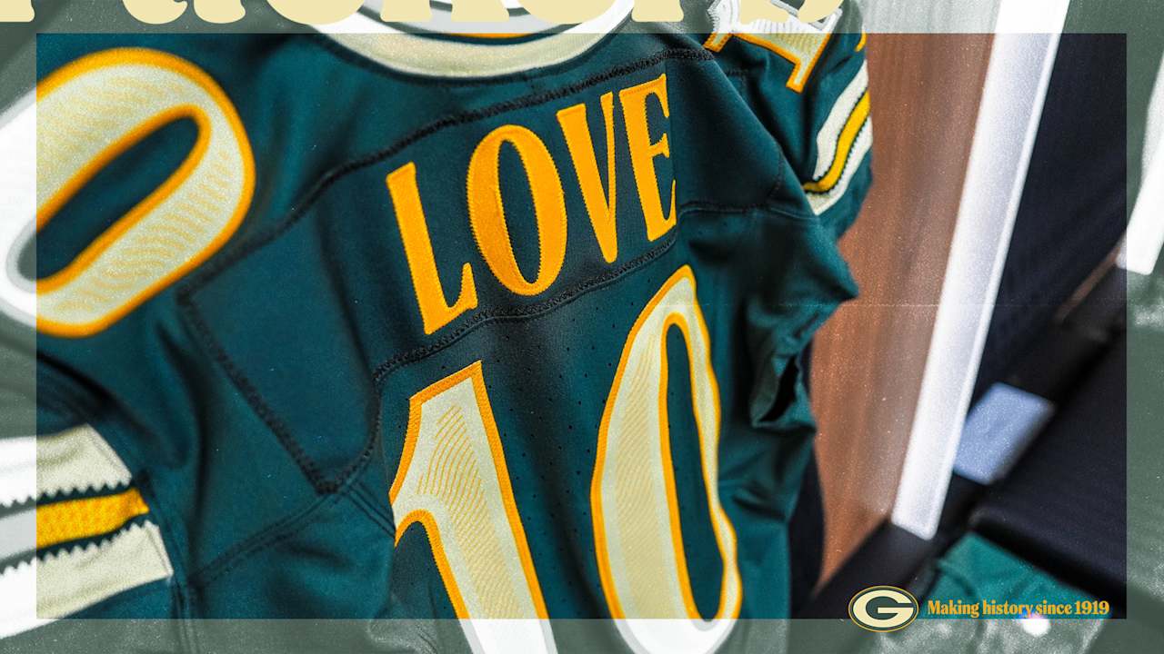 Photos: Packers' equipment staff preps locker room ahead of matchup vs ...