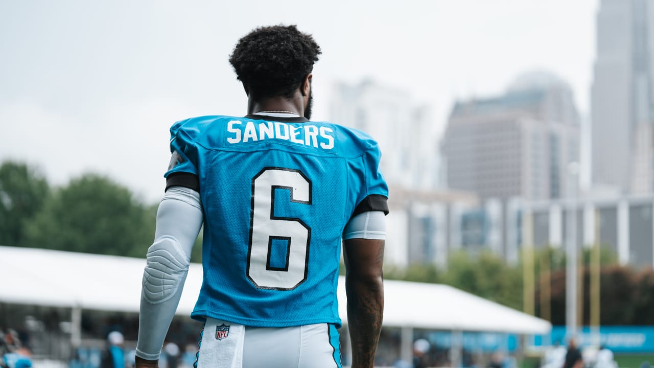 Losing the weight of last year, Miles Sanders feels lighter than ever