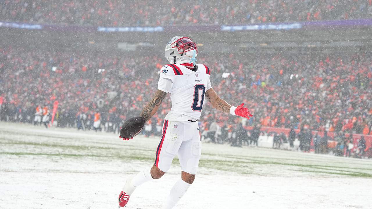 Christian Gonzalez is Mic'd Up During his Game Sealing INT vs. Broncos