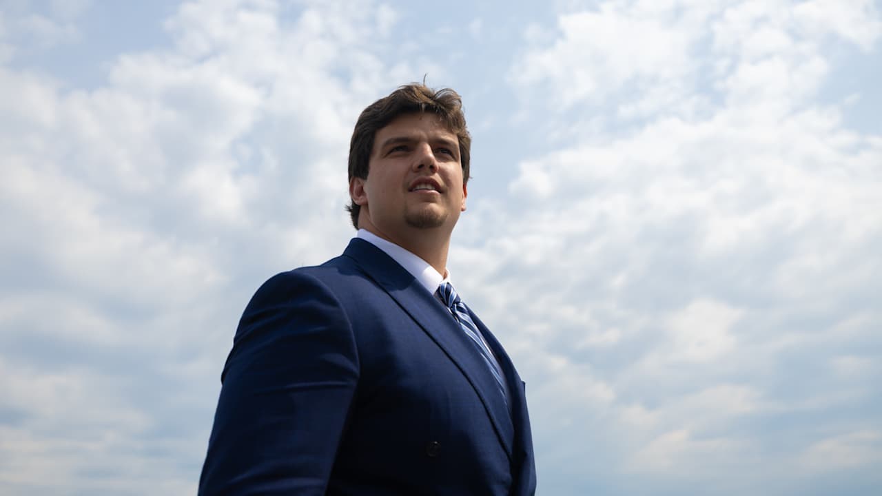 MOVE ON”, image size:1280x720