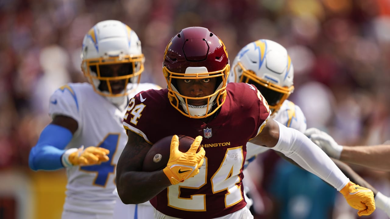 Report: Patriots Sign Versatile RB Antonio Gibson - Vimarsana News