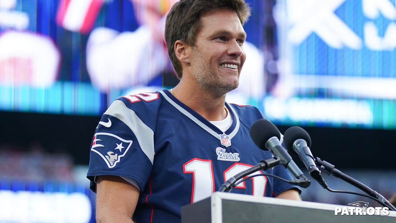 Kevin Hart to host 'roast' of Patriots legend Tom Brady live on Netflix next month