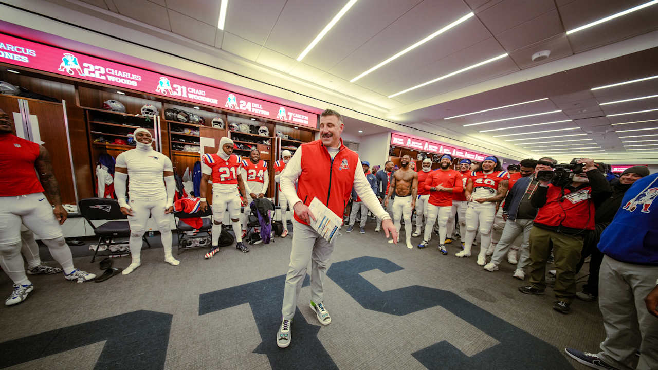 Photos: Patriots Celebrate Win over the Giants on the Field and in