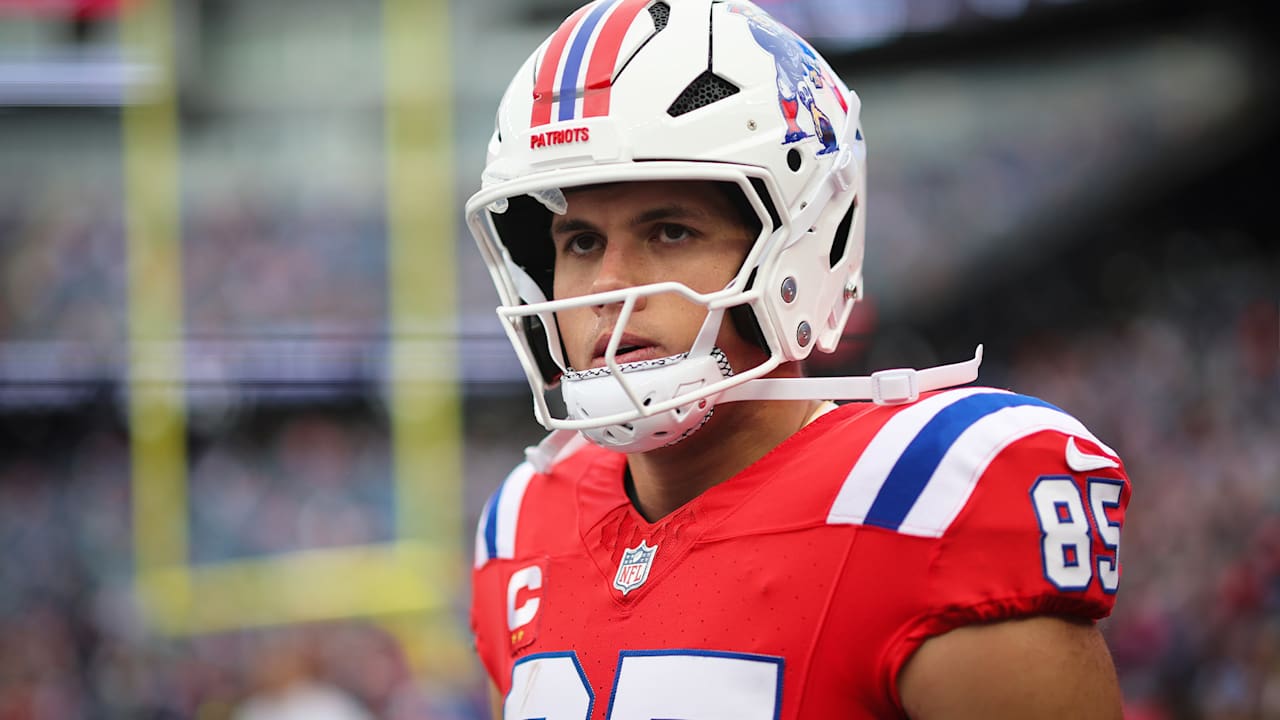 How a good father and faith inspired Hunter Henry's personal connection to his My Cause My Cleats organization