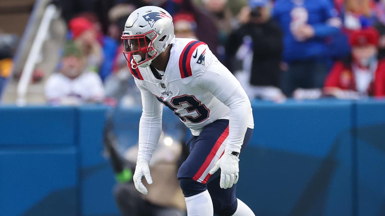 Patriots LB Anfernee Jennings Emerging as One of NFL's Best Run Defenders