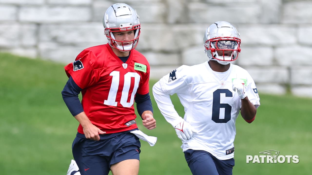 Inside QB Drake Maye's Day at Patriots Rookie Minicamp