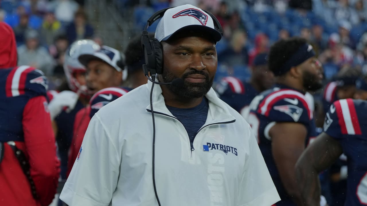 Jerod Mayo makes his debut as head coach