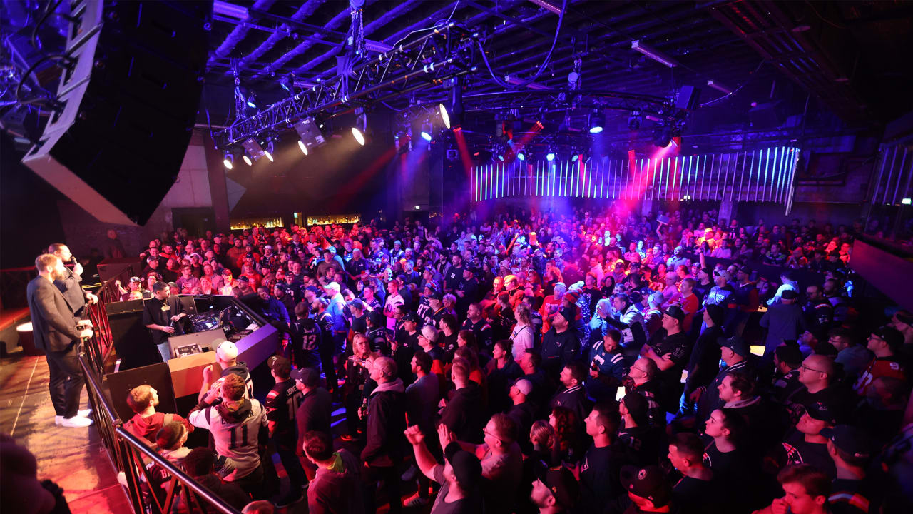 Photos Patriots celebrate first game in Germany with fan party in