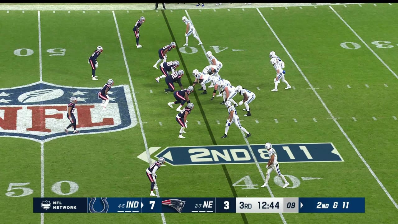 Can'tMiss Play Tavai's tipped pass leads to Patriots' first takeaway