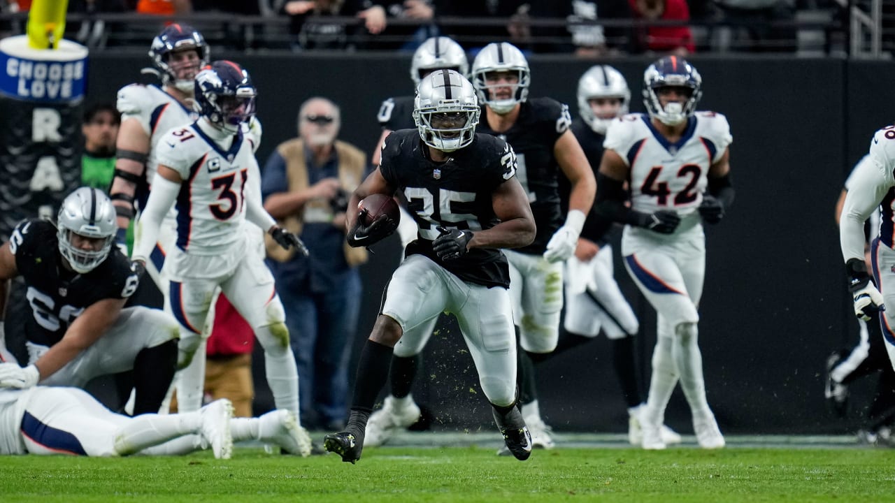 Zamir White 25-yard run | Raiders 2023 Week 18 Highlights vs. Denver ...