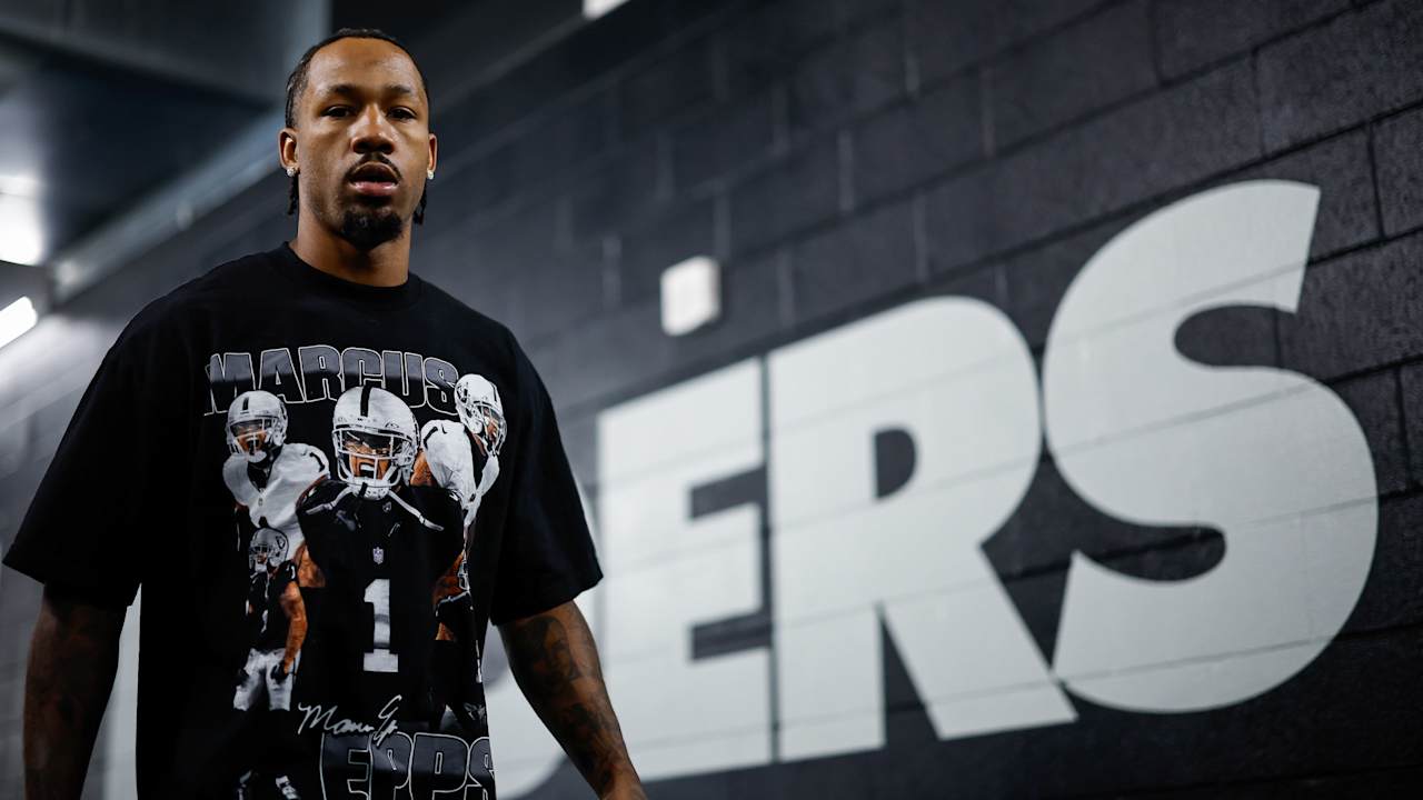 Las Vegas Raiders arrive at Allegiant Stadium for Week 4 against the