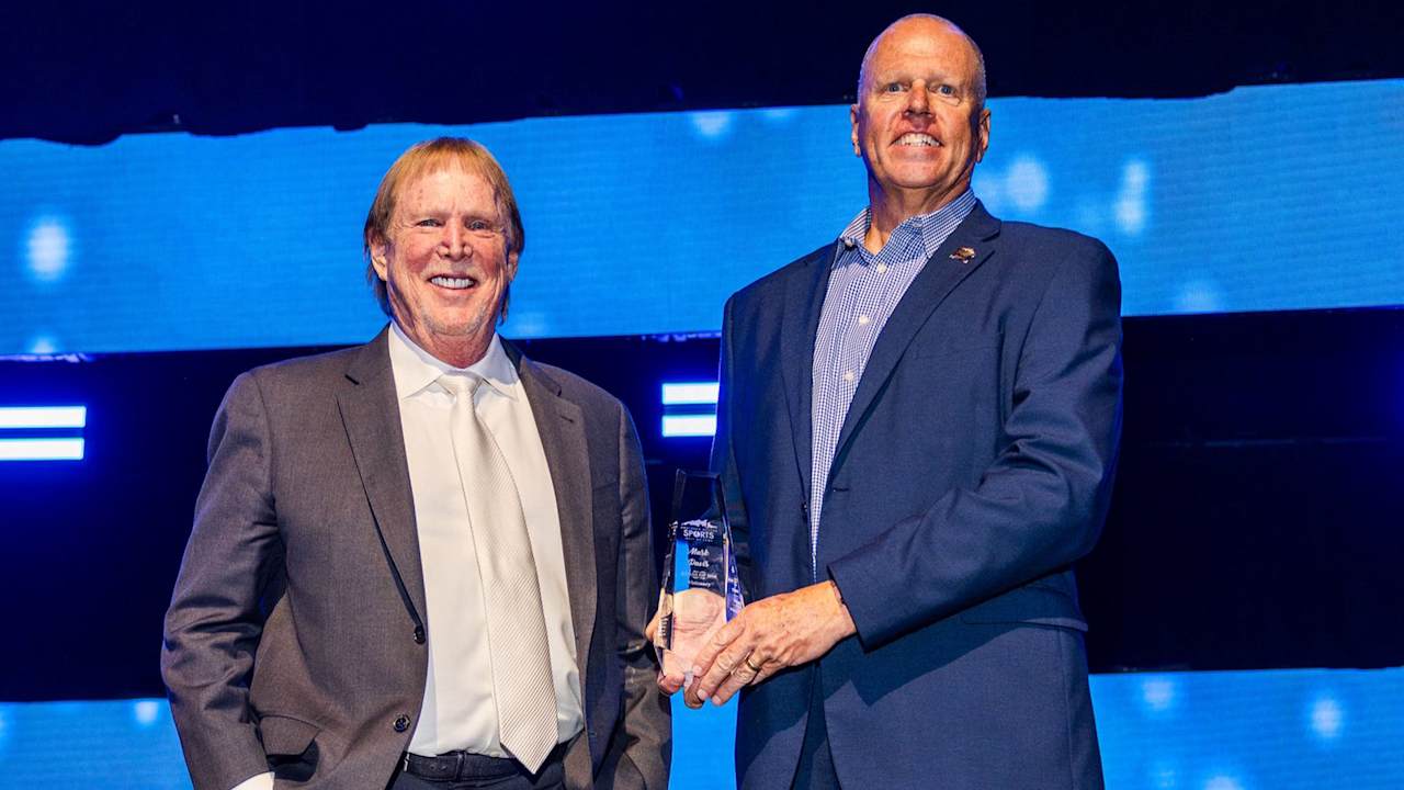 Raiders Owner Mark Davis Celebrated in Southern Nevada Sports Hall of Fame