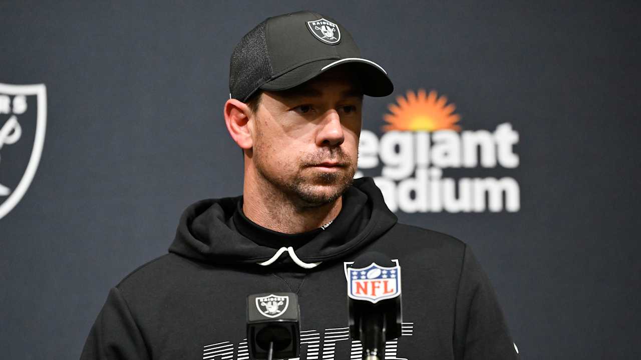 Klint Kubiak talks to the media postgame | Week 7 vs. Los Angeles Rams ...