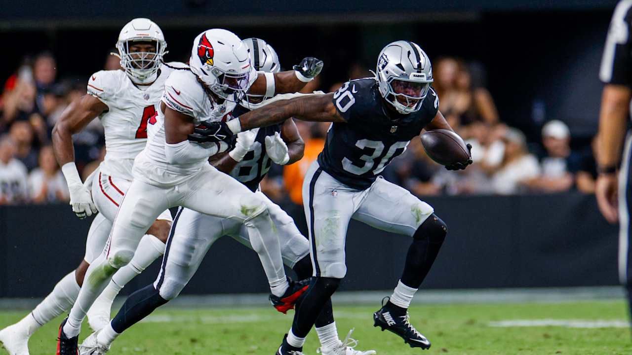 Unstoppable Mike Washington Jr. Leaves Defenders in the Dust with 53-Yard Run