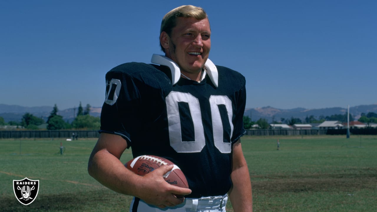 Photos: Remembering the Original Raider, Jim Otto