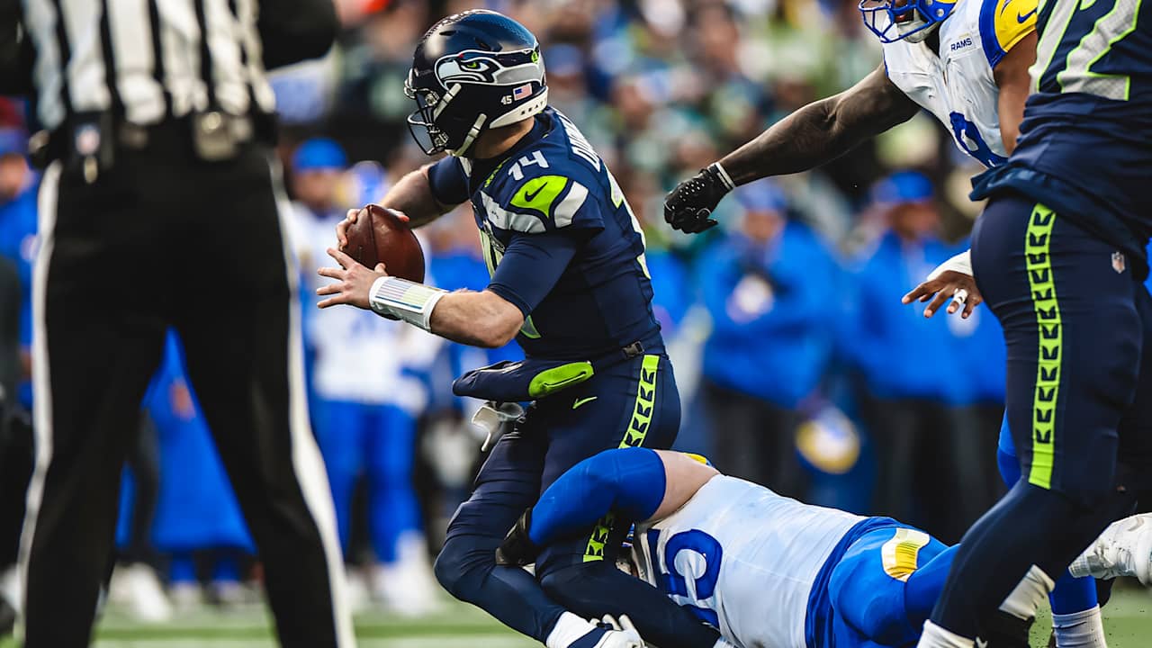 Braden Fiske sacks Sam Darnold - Los Angeles Rams Highlights - NFC ...