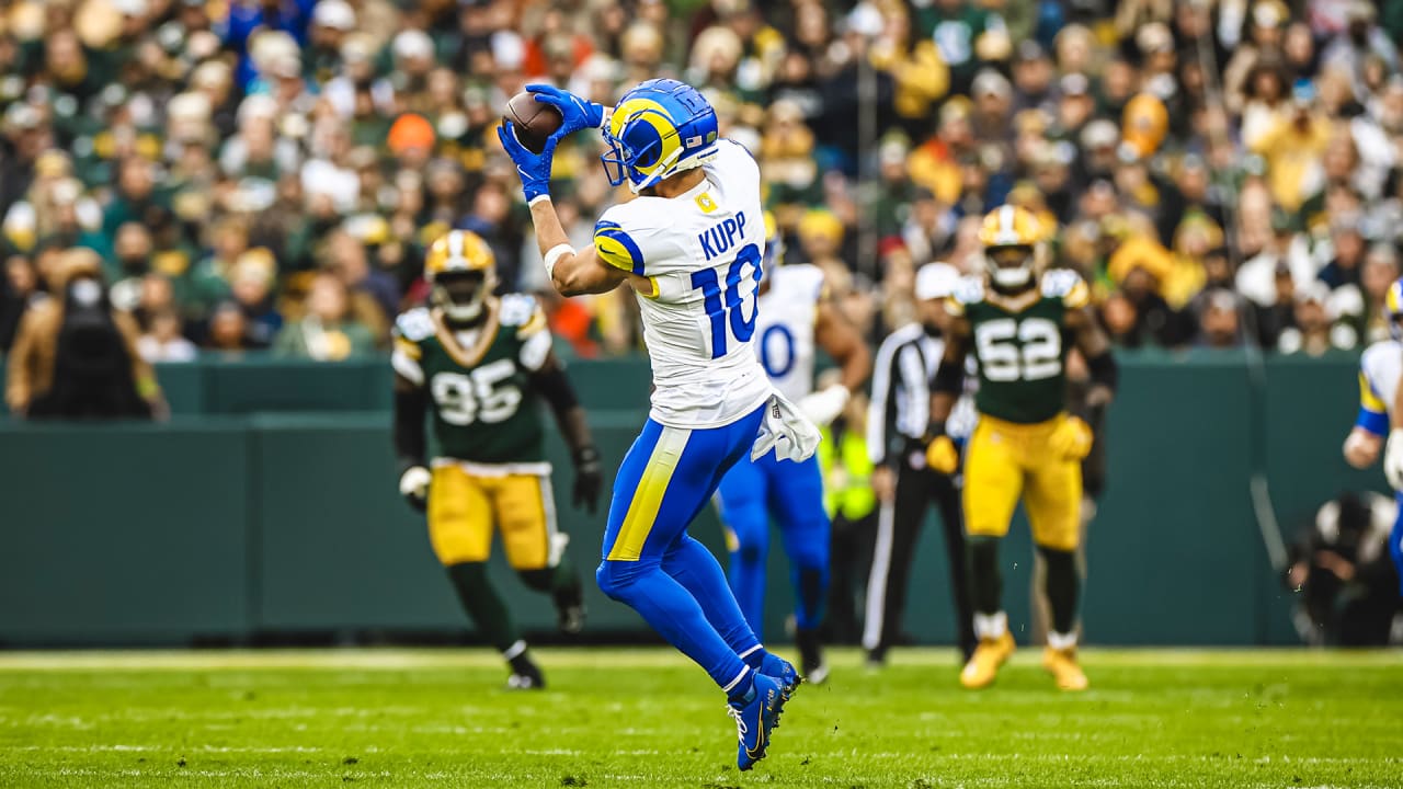 Los Angeles Rams Wide Receiver Cooper Kupp's Catch Goes For 34 Yards ...