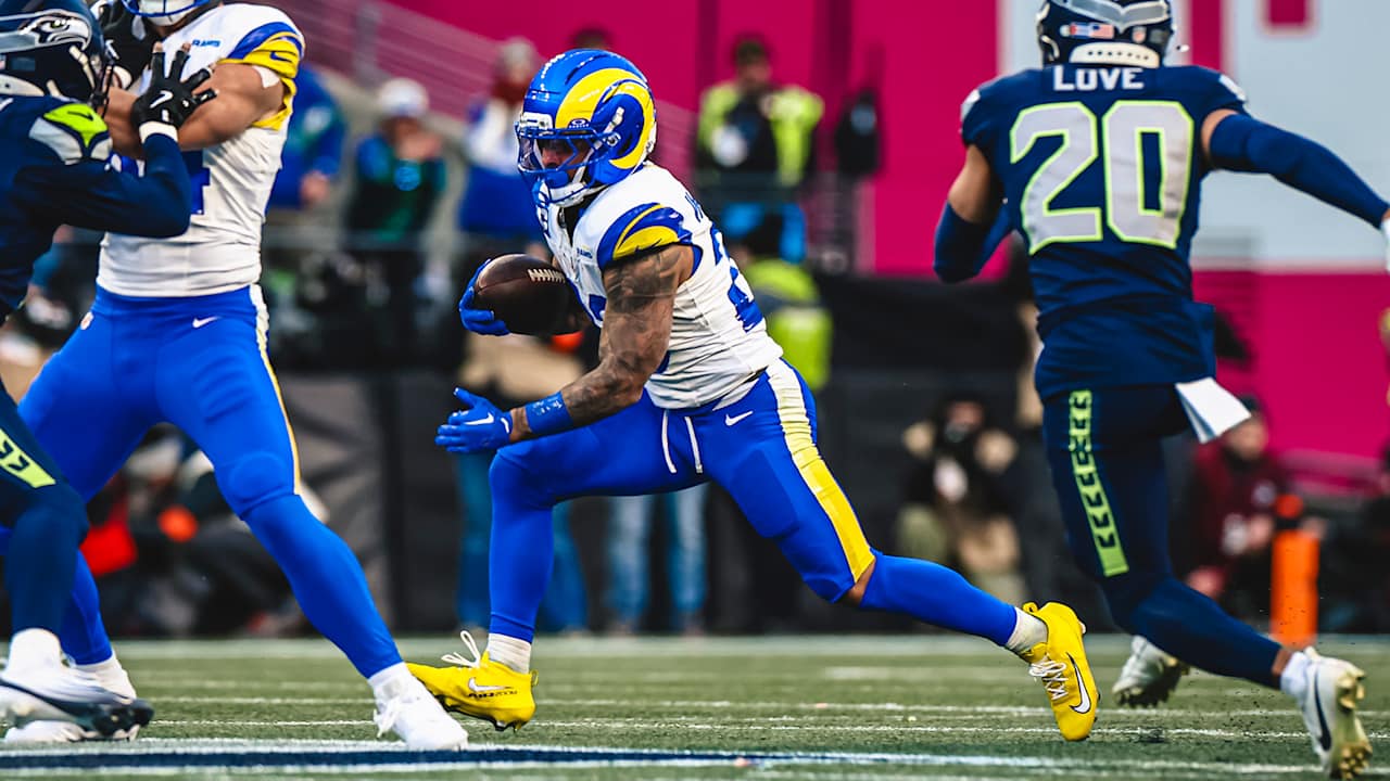 Kyren Williams 11-yard gain - Los Angeles Rams Highlights - NFC ...