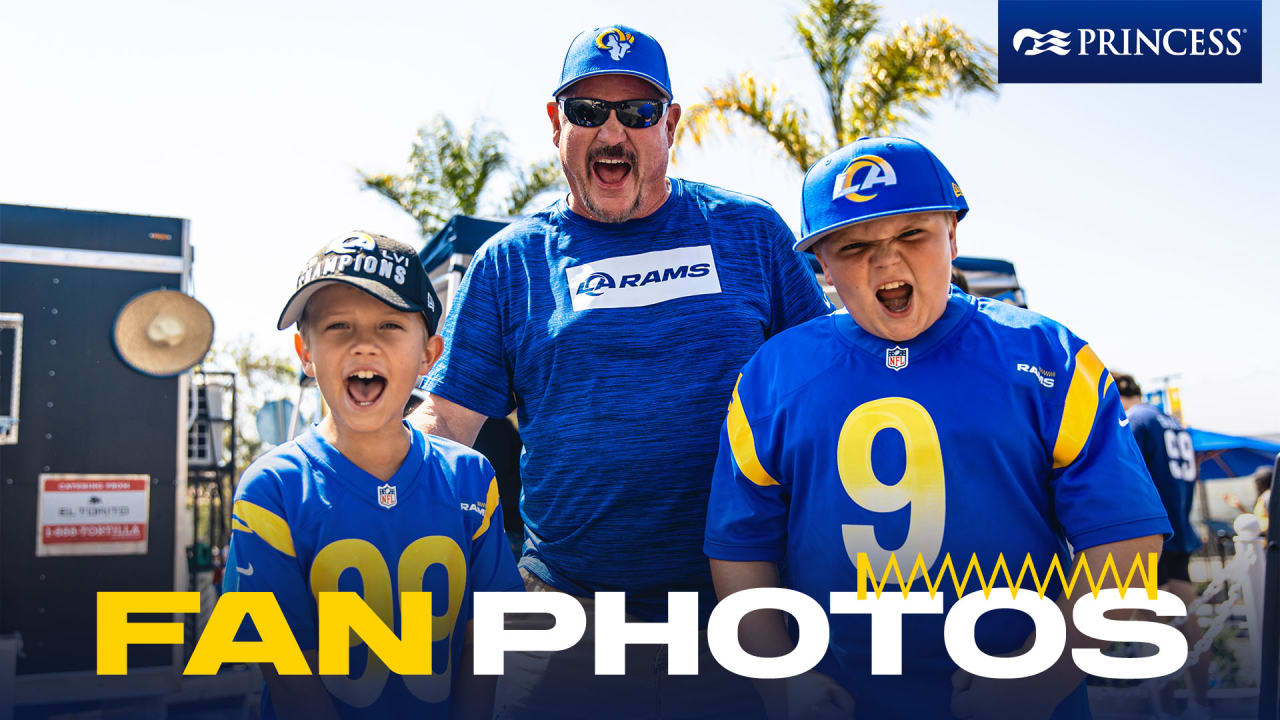 FAN PHOTOS: Best fan moments from opening day of Rams Training Camp