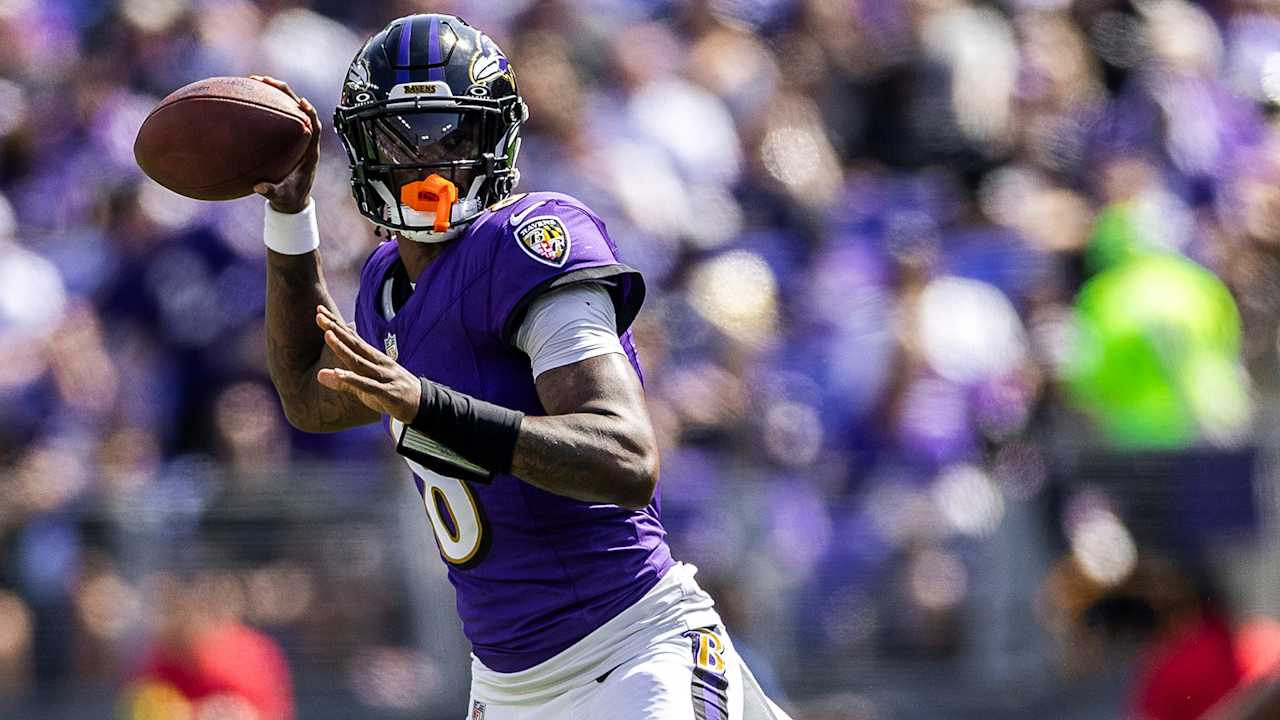 Ravens 'Hopeful' Lamar Jackson Returns for Dolphins Game