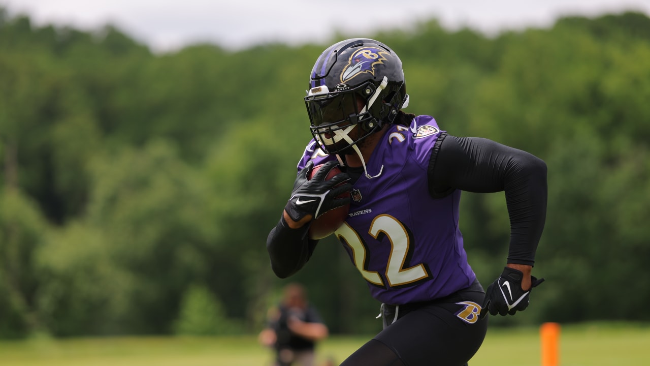 First Look at Derrick Henry at Ravens Practice