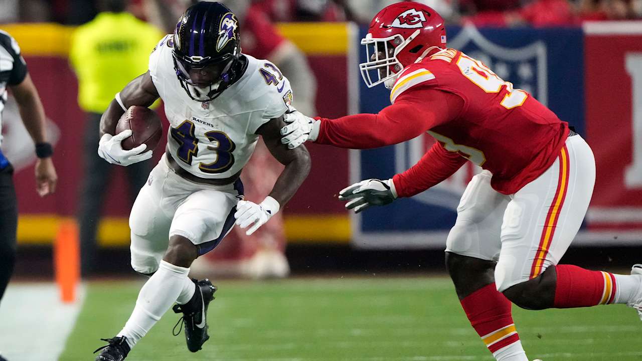 Justice Hill Picks Up Long Third Down Highlights Ravens vs. Chiefs