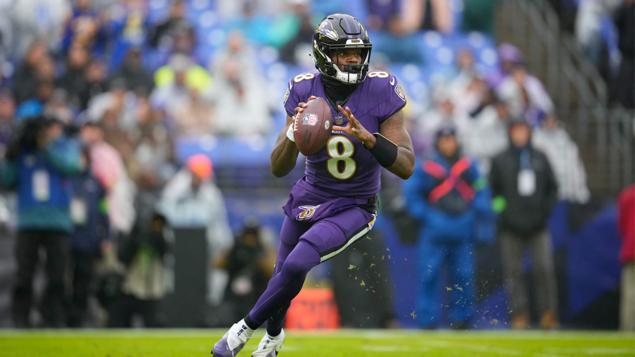 Lamar Jackson Evades Aaron Donald On Scramble | Ravens-Rams Highlights ...