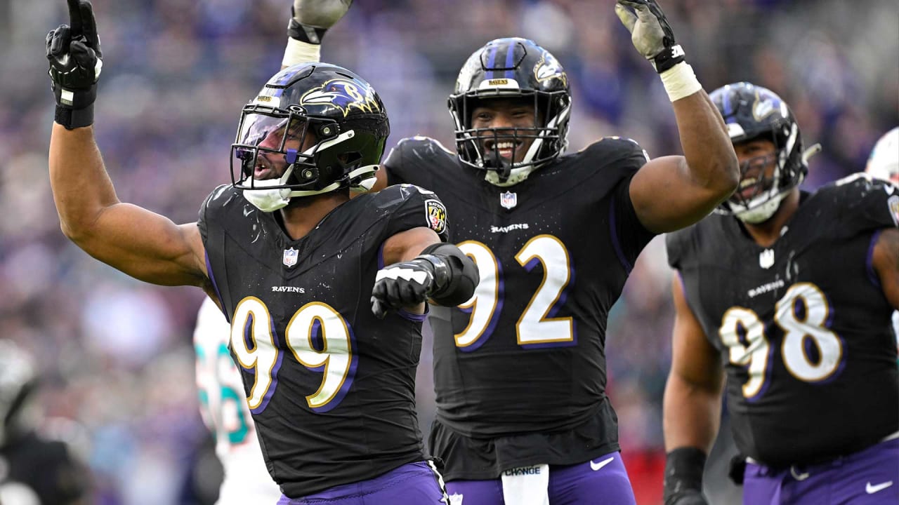 Ravens Divisional Round Snap Counts: Madubuike, Clowney lead the