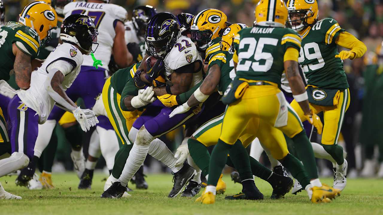 Derrick Henry Scores Second First-Half Touchdown | Game Highlight