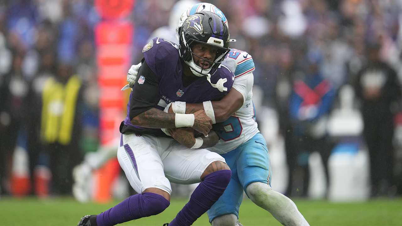 Rashod Bateman Makes 18-Yard Catch | Ravens Week 4 Highlights