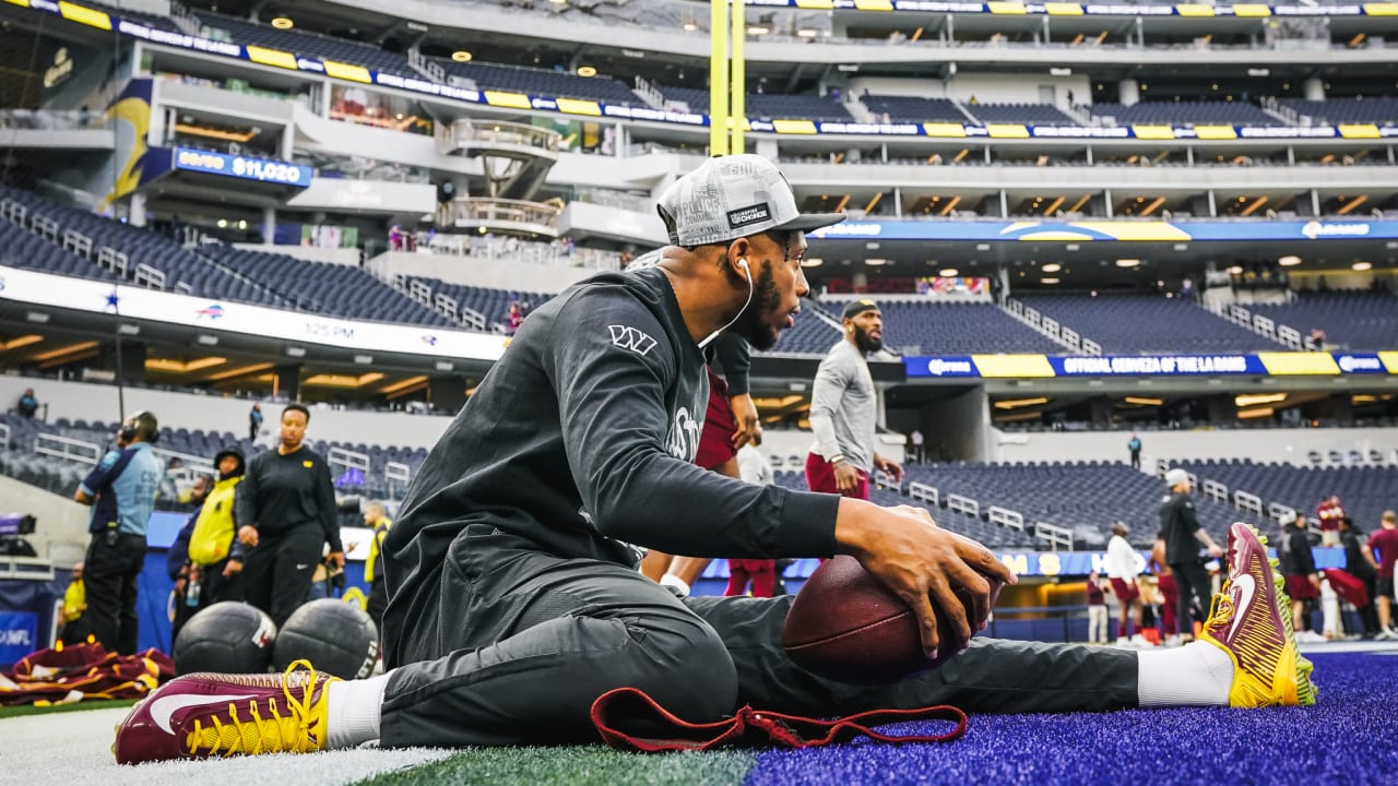 PHOTOS Commanders vs. Rams, Pregame