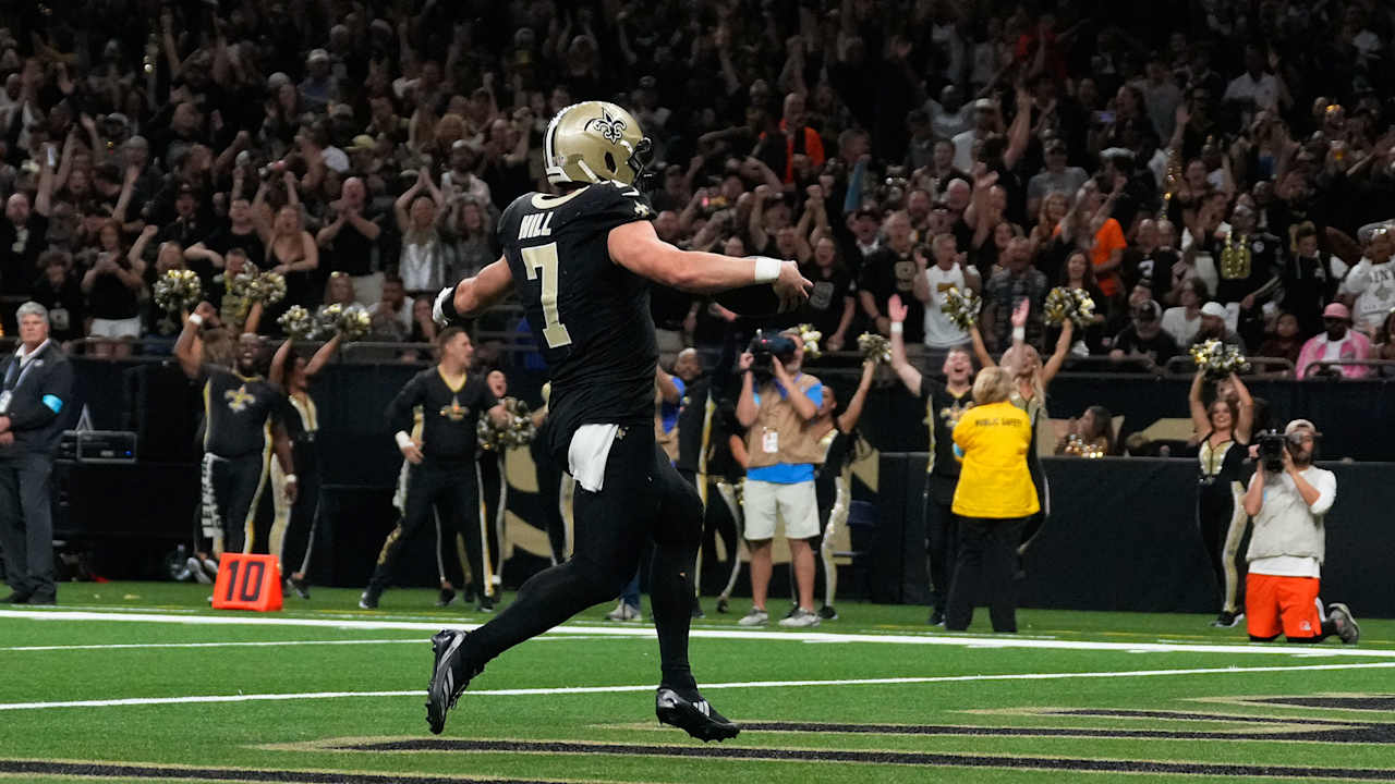 New Orleans Saints tight end Taysom Hill named NFC Offensive Player of the Week